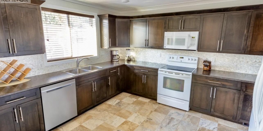 23 BARTHOLOMEW STREET Kitimat Photo 7 23 BARTHOLOMEW STREET Kitimat Photo 7